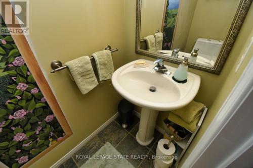 36 - 81 Valridge Drive, Hamilton (Ancaster), ON - Indoor Photo Showing Bathroom