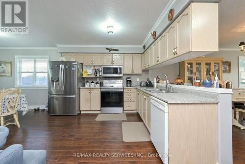 3 Wilson Crescent, Southgate, ON - Indoor Photo Showing Kitchen