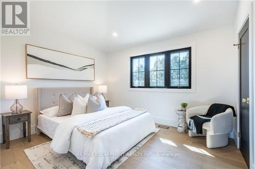 3111 Cemetery Road, Hamilton (Binbrook), ON - Indoor Photo Showing Bedroom