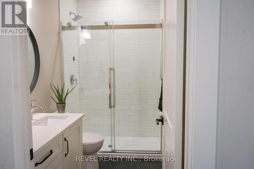 3733 Roxborough Avenue, Fort Erie, ON - Indoor Photo Showing Bathroom