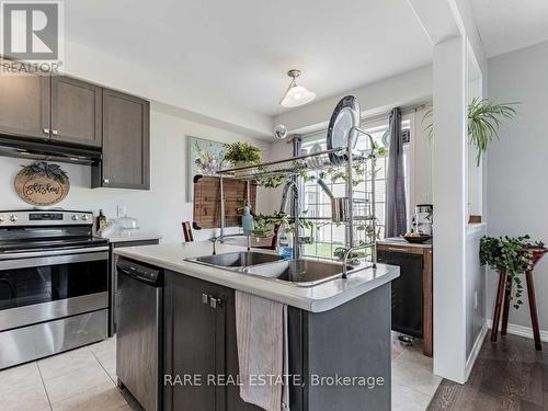 9 Tate Street, Brantford, ON - Indoor Photo Showing Kitchen