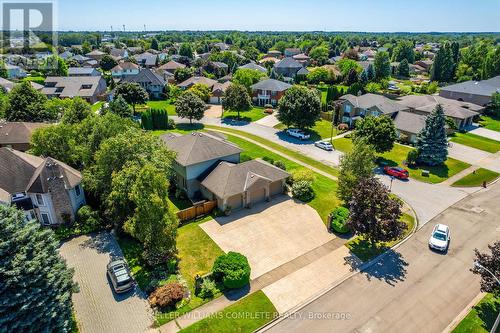 7775 St Augustine Crescent, Niagara Falls (Mt. Carmel), ON - Outdoor With View