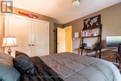 7775 St Augustine Crescent, Niagara Falls (Mt. Carmel), ON - Indoor Photo Showing Bedroom