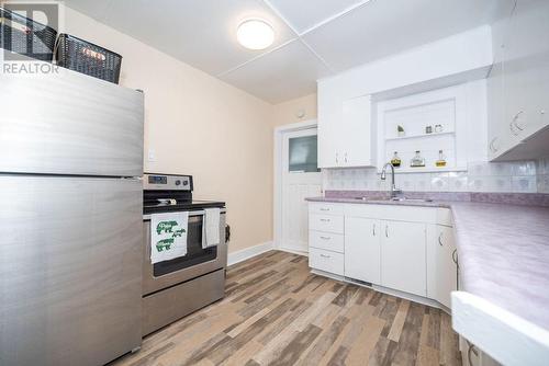 32597 Highway 17 Highway, Deep River, ON - Indoor Photo Showing Kitchen