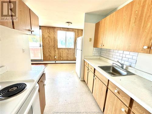 76 Vanier Street Unit# 202, Chatham, ON - Indoor Photo Showing Kitchen