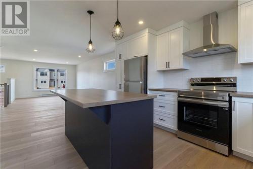 190 Ernest, Dieppe, NB - Indoor Photo Showing Kitchen