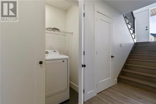 190 Ernest, Dieppe, NB - Indoor Photo Showing Laundry Room