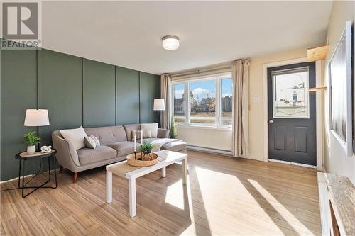 9685 Route 134, Aldouane, NB - Indoor Photo Showing Living Room