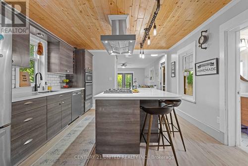 572 Rogers Street, Peterborough (Ashburnham), ON - Indoor Photo Showing Kitchen