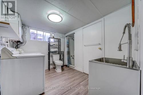 19 - 1185 Warden Avenue, Toronto (Wexford-Maryvale), ON - Indoor Photo Showing Laundry Room