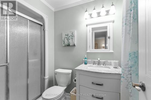 210 Anne Street N, Barrie (Letitia Heights), ON - Indoor Photo Showing Bathroom