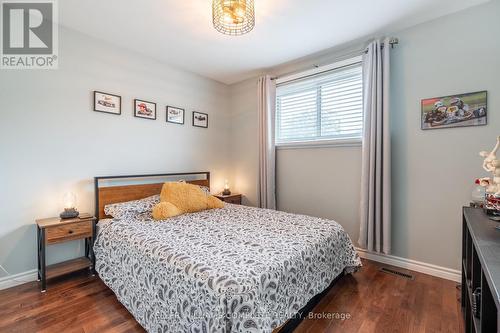 106 - 5475 Lakeshore Road, Burlington (Appleby), ON - Indoor Photo Showing Bedroom