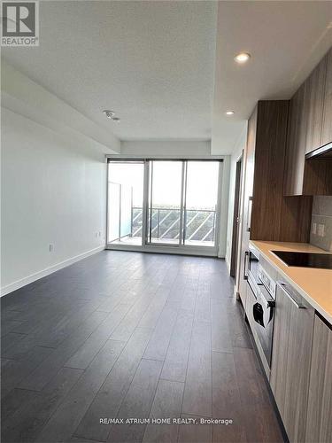 2205 - 85 Mcmahon Drive, Toronto (Bayview Village), ON - Indoor Photo Showing Kitchen