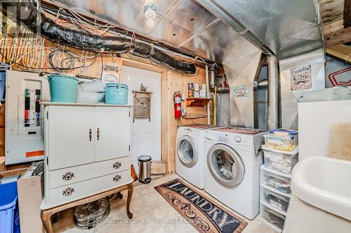 160 Hill Street, Gravenhurst, ON - Indoor Photo Showing Laundry Room