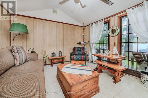 160 Hill Street, Gravenhurst, ON - Indoor Photo Showing Other Room