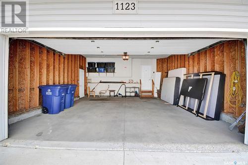 1123 Werschner Crescent, Saskatoon, SK -  Photo Showing Garage