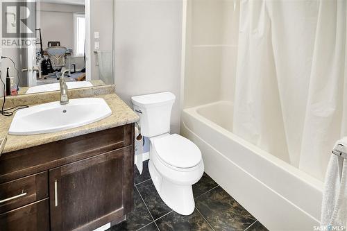 1123 Werschner Crescent, Saskatoon, SK - Indoor Photo Showing Bathroom