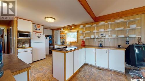 414 Siltonia Avenue, Saskatchewan Beach, SK - Indoor Photo Showing Kitchen