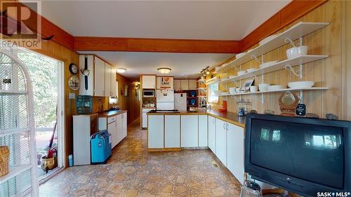 414 Siltonia Avenue, Saskatchewan Beach, SK - Indoor Photo Showing Kitchen