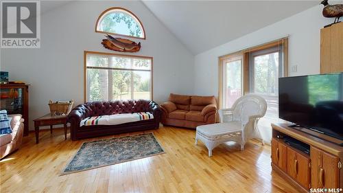 414 Siltonia Avenue, Saskatchewan Beach, SK - Indoor Photo Showing Living Room