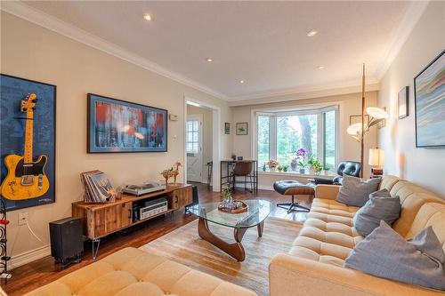 5475 Lakeshore Road|Unit #106, Burlington, ON - Indoor Photo Showing Living Room