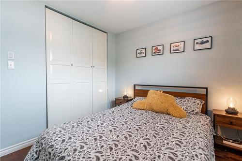 5475 Lakeshore Road|Unit #106, Burlington, ON - Indoor Photo Showing Bedroom