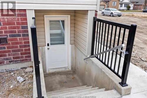 985 California Avenue Unit# Lower, Windsor, ON - Outdoor With Exterior