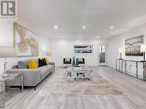 10B Chauncey Avenue, Toronto (Islington-City Centre West), ON - Indoor Photo Showing Living Room