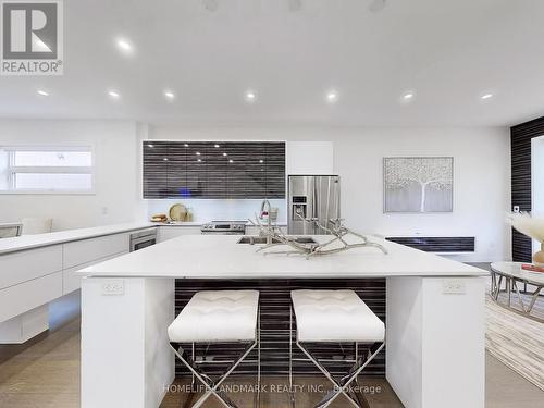 10B Chauncey Avenue, Toronto (Islington-City Centre West), ON - Indoor Photo Showing Kitchen With Upgraded Kitchen