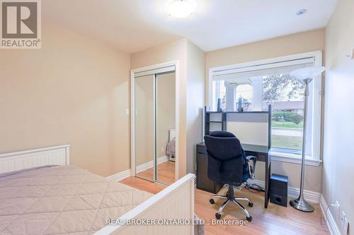 230 Mcgill Street, Mississauga, ON - Indoor