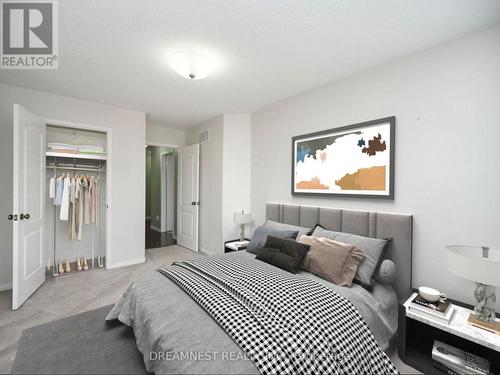 928 Golden Farmer Way, Mississauga (Meadowvale Village), ON - Indoor Photo Showing Bedroom