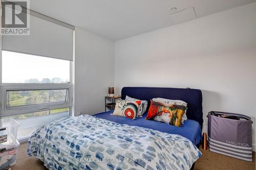 712 - 160 Flemington Road, Toronto (Yorkdale-Glen Park), ON - Indoor Photo Showing Bedroom