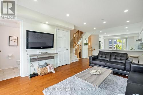 60 - 5650 Winston Churchill Boulevard, Mississauga (Churchill Meadows), ON - Indoor Photo Showing Living Room