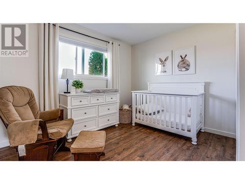 8935 Kalamalka Road, Coldstream, BC - Indoor Photo Showing Bedroom