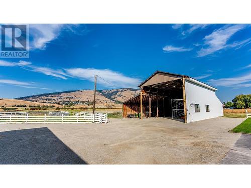 8935 Kalamalka Road, Coldstream, BC - Outdoor