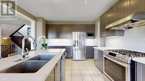 270 Symington Avenue, Oshawa, ON - Indoor Photo Showing Kitchen With Double Sink With Upgraded Kitchen