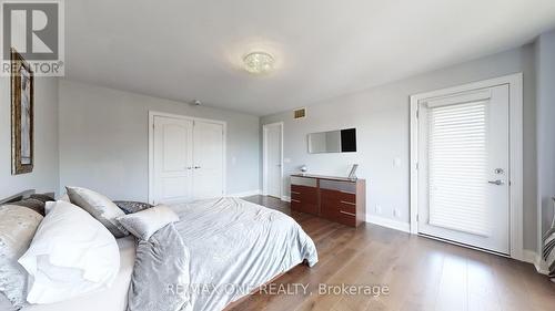 270 Symington Avenue, Oshawa, ON - Indoor Photo Showing Bedroom