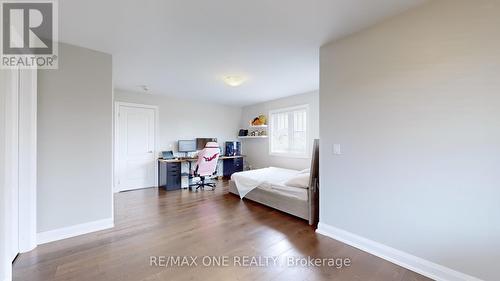 270 Symington Avenue, Oshawa, ON - Indoor