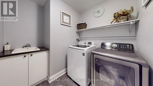 270 Symington Avenue, Oshawa, ON - Indoor Photo Showing Laundry Room