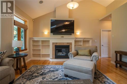 6972 Grande River Line, Chatham-Kent, ON - Indoor Photo Showing Living Room With Fireplace