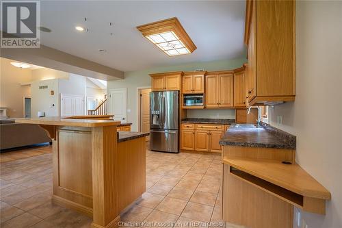 6972 Grande River Line, Chatham-Kent, ON - Indoor Photo Showing Kitchen