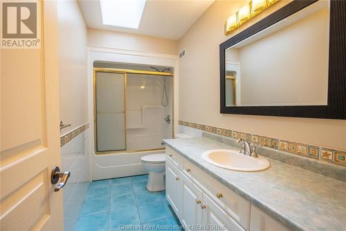 6972 Grande River Line, Chatham-Kent, ON - Indoor Photo Showing Bathroom