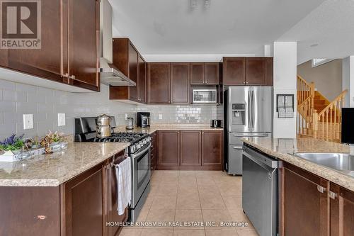 58 Weaver Terrace, New Tecumseth, ON - Indoor Photo Showing Kitchen With Stainless Steel Kitchen