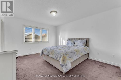 58 Weaver Terrace, New Tecumseth, ON - Indoor Photo Showing Bedroom