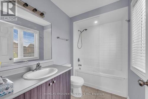 58 Weaver Terrace, New Tecumseth, ON - Indoor Photo Showing Bathroom