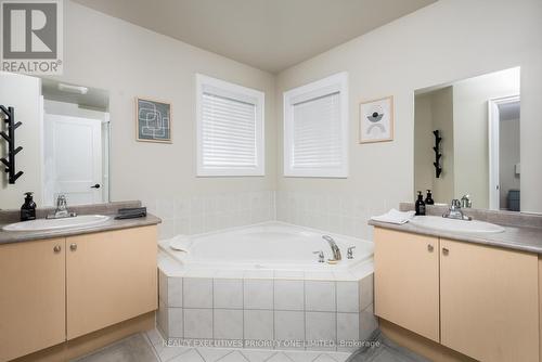 148 Monteith Crescent E, Vaughan, ON - Indoor Photo Showing Bathroom