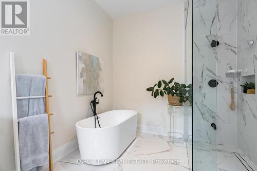 27 Muirfield Drive, Barrie (Ardagh), ON - Indoor Photo Showing Bathroom