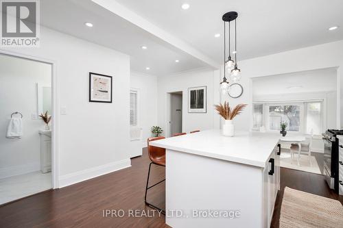 428 Victoria Park Avenue, Toronto (East End-Danforth), ON - Indoor Photo Showing Kitchen