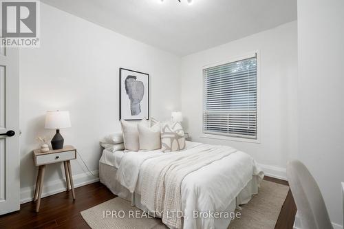 428 Victoria Park Avenue, Toronto (East End-Danforth), ON - Indoor Photo Showing Bedroom