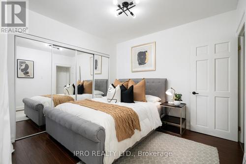 428 Victoria Park Avenue, Toronto (East End-Danforth), ON - Indoor Photo Showing Bedroom